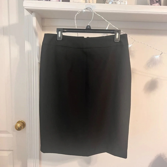 FINAL PRICE NWT Calvin Klein Minimalist Black Pencil Skirt - Picture 2 of 7